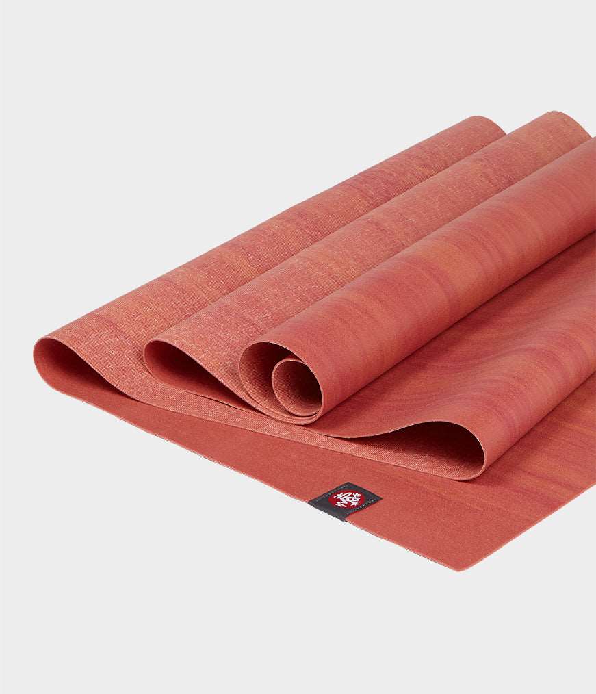 eKO® Superlite Travel Yoga Mat 1.5mm - Image 3