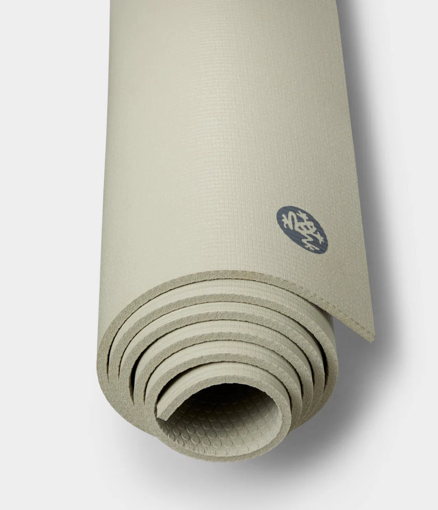 Manduka PRO™ Yoga Mat 6mm - Image 17