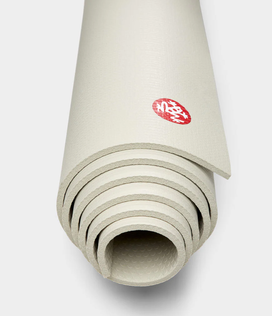 Manduka PRO™ Yoga Mat 6mm - Image 9